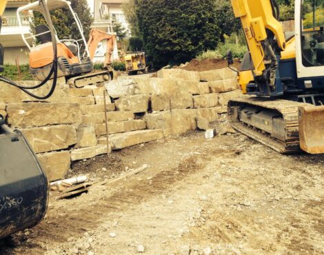 Construction d’un mur en pierre de Fayau à Blonay