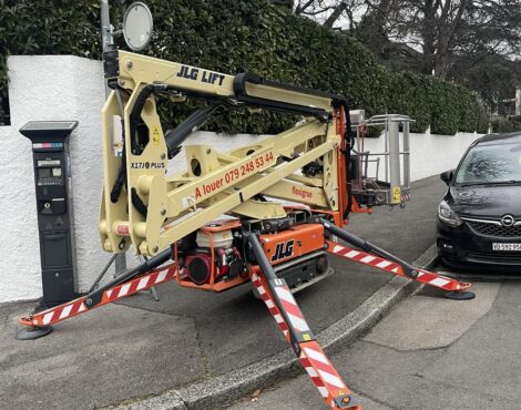 Nacelle installée pour des travaux d’entretien des arbres